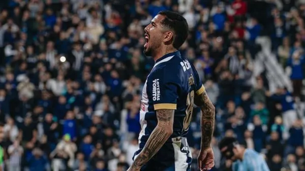 Sergio Peña jugando por Alianza Lima