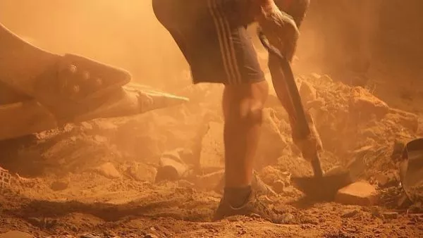 Padre pierde su hogar en incendio forestal mientras acompañaba el nacimiento de su hijo en Lirquén