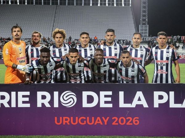 Plantel de Alianza Lima en la Serie Río de La Plata de Uruguay