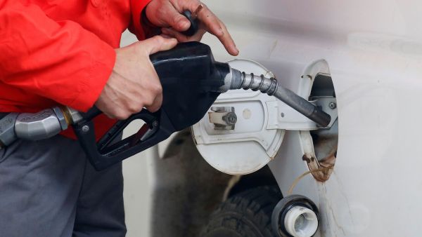 ¿Suben o bajan los combustibles? PRECIO DE LA BENCINA