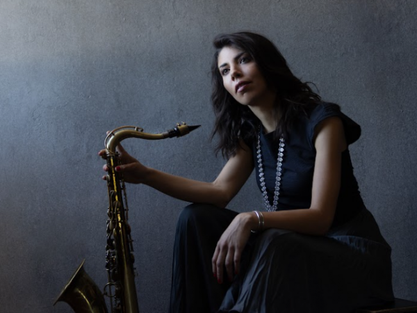 Melissa Aldana: la destacada saxofonista vuelve a Chile con show en febrero