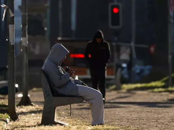 Tasa de desempleo baja al 8% en trimestre octubre-diciembre de 2025