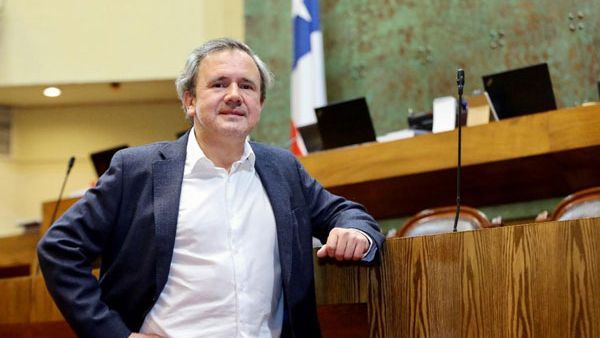 Gustavo Sanhueza responde a Gobierno por Ley Sala Cuna