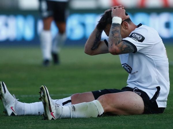 Pablo Mouche lamentándose tras fallar un gol por Colo Colo