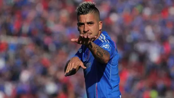 La salida de Leandro Fernández de la U no sólo se debió a razones futbolísticas.