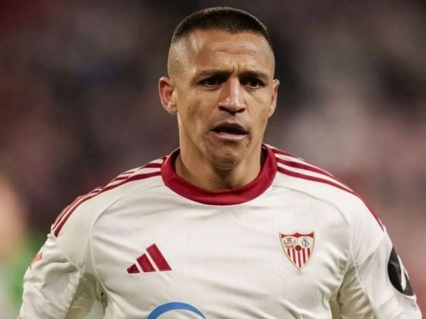 Alexis Sánchez sería suplente ante Girona