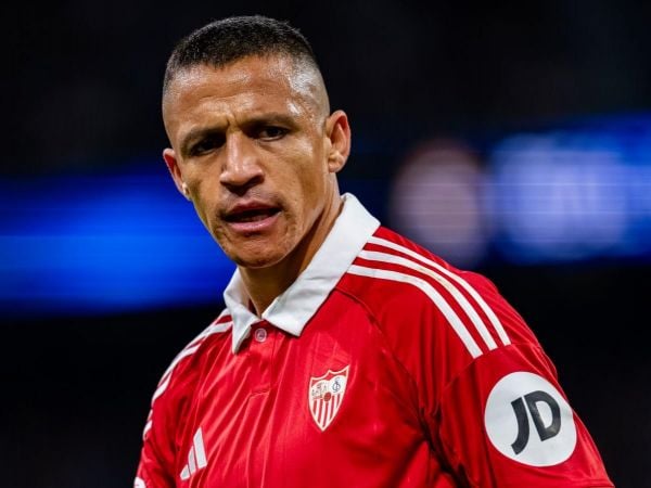 Alexis Sánchez sería suplente ante Girona