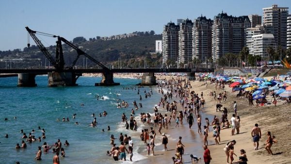 Tragedia en Viña del Mar: bañista muere ahogado en playa Caleta Abarca