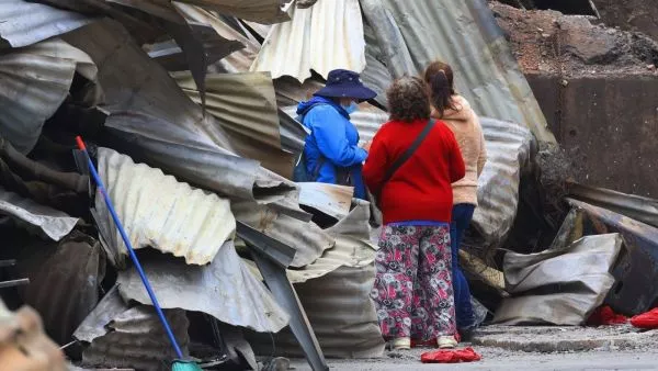 Afectados por incendio forestal en el Biobío.