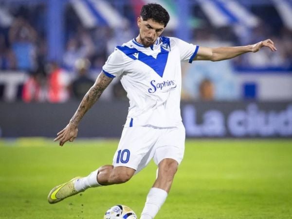 Hinchas de Vélez bautizaron a Diego Valdés con nuevo apodo: 