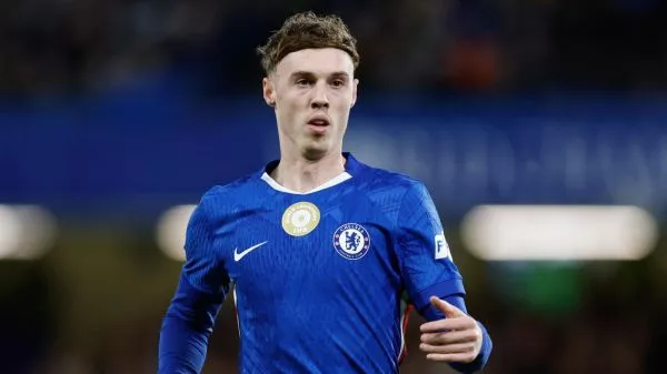 Cole Palmer jugando un partido por el Chelsea