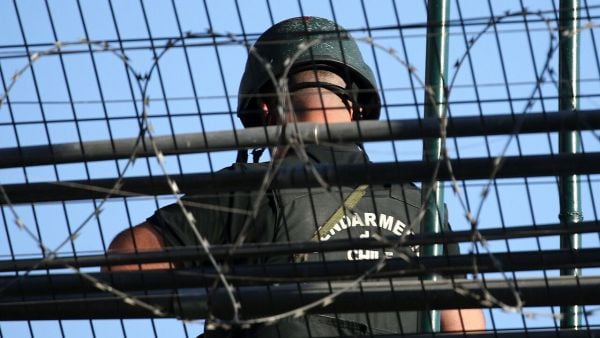 Investigan muerte de gendarme en cuartel en Iquique