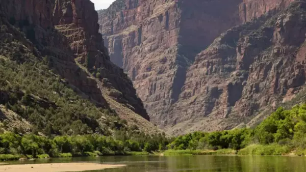 Misterio resuelto: la explicación científica al río que fluye 