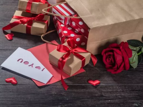 Los mejores regalos económicos para sorprender este 14 de febrero sin gastar de más, según la IA