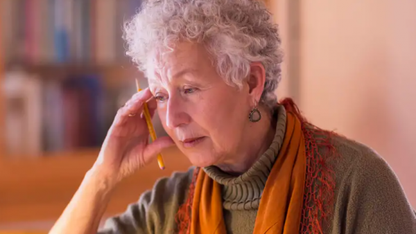 El simple ejercicio que reduciría riesgo de demencia en un 25%