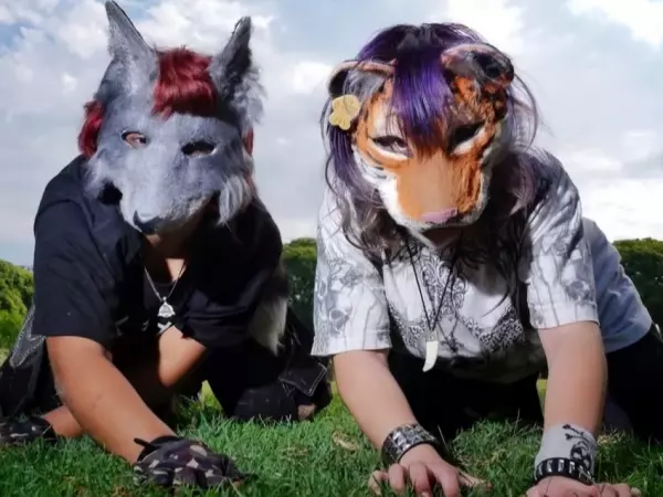 “Los therians”: En qué consiste este fenómeno donde las personas se identifican con animales