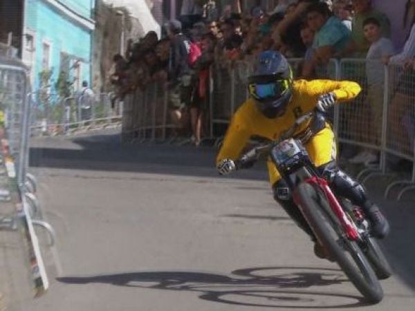 Este domingo Redbull Cerro Abajo por TVN