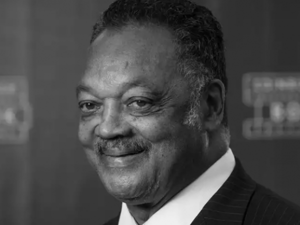 Fallece Jesse Jackson, defensor de derechos civiles en EEUU