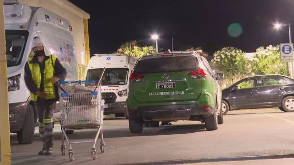 Hombre murió tras ser baleado y abandonado en un carro de supermercado