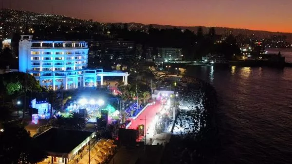 ¡El amor se apoderó de Viña del Mar!: Estas son las parejas que desfilarán en la Gala de Viña