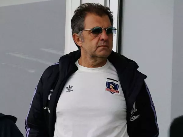 Aníbal Mosa en un partido de Colo Colo