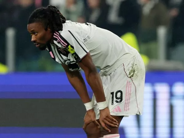 Jugador de Juventus lamentándose