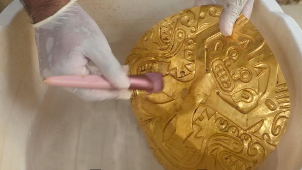 Un ajuar funerario de al menos mil años