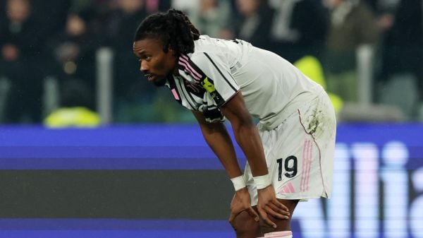 Jugador de Juventus lamentándose