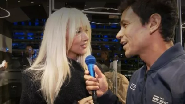 Con beso incluido: El coqueteo de Vesta Lugg y Chapu que no pasapercibido
