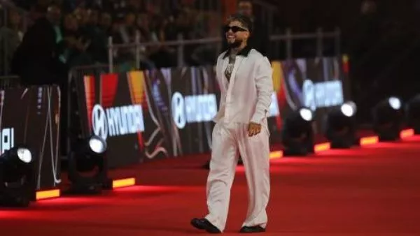 Video | El momento en que Gino Mella es ignorado en la Gala de Viña 2026