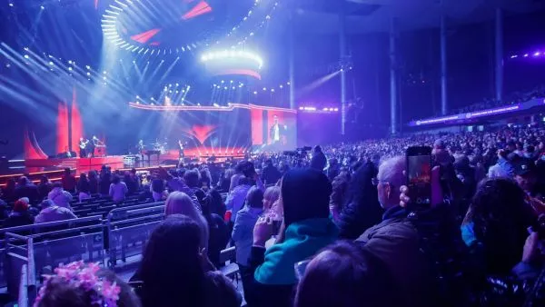 ¡Así quedó la Quinta Vergara!: Público abandonó el recinto luego del show de Kramer