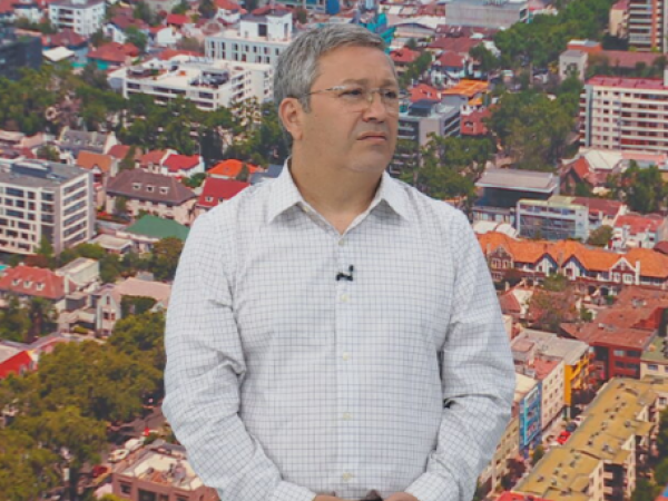 Experto por cable submarino China