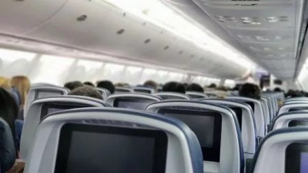Este es el peor asiento en un avión si quieres cuidar tu piel