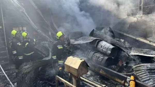 CUATRO MUERTOS tras accidente de un helicóptero militar en un mercado en Irán (EFE)