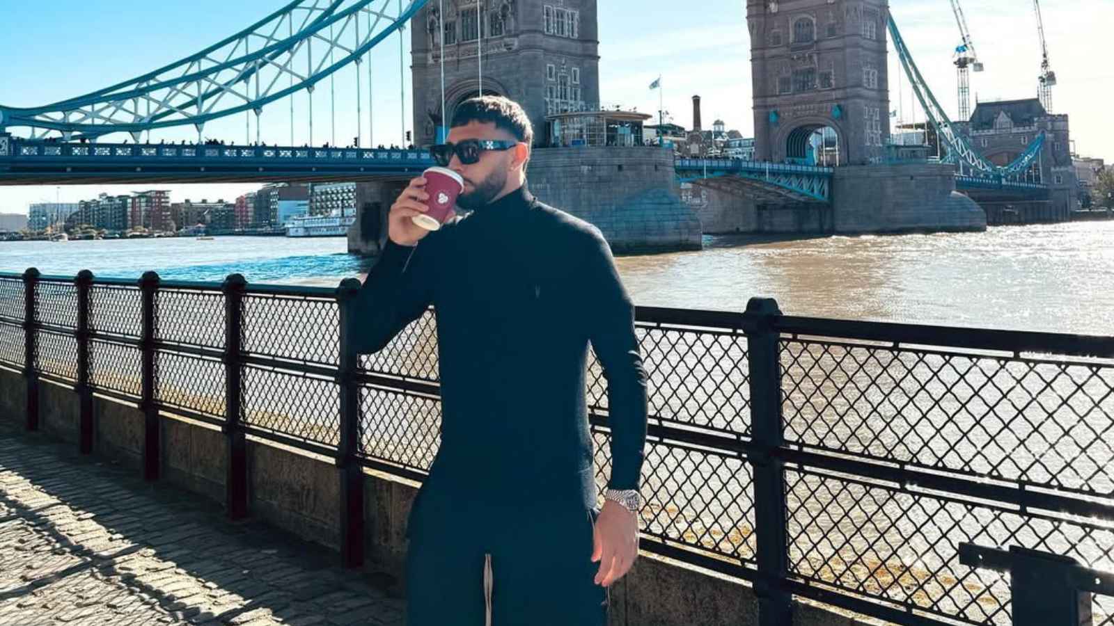 Valentín Castellanos en Inglaterra