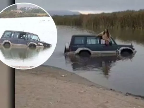 Dueña puso en venta Jeep que quedó atrapado en humedal: Este es el precio