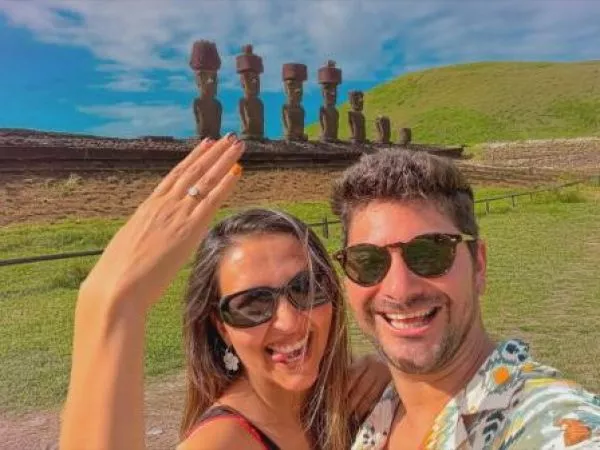 Agencia de viajes no le cumple a pareja que se casa en Rapa Niu