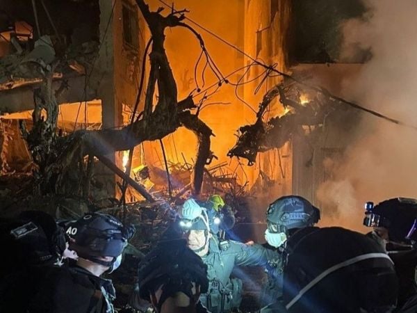 Israel anuncia su primera ola de bombardeos 