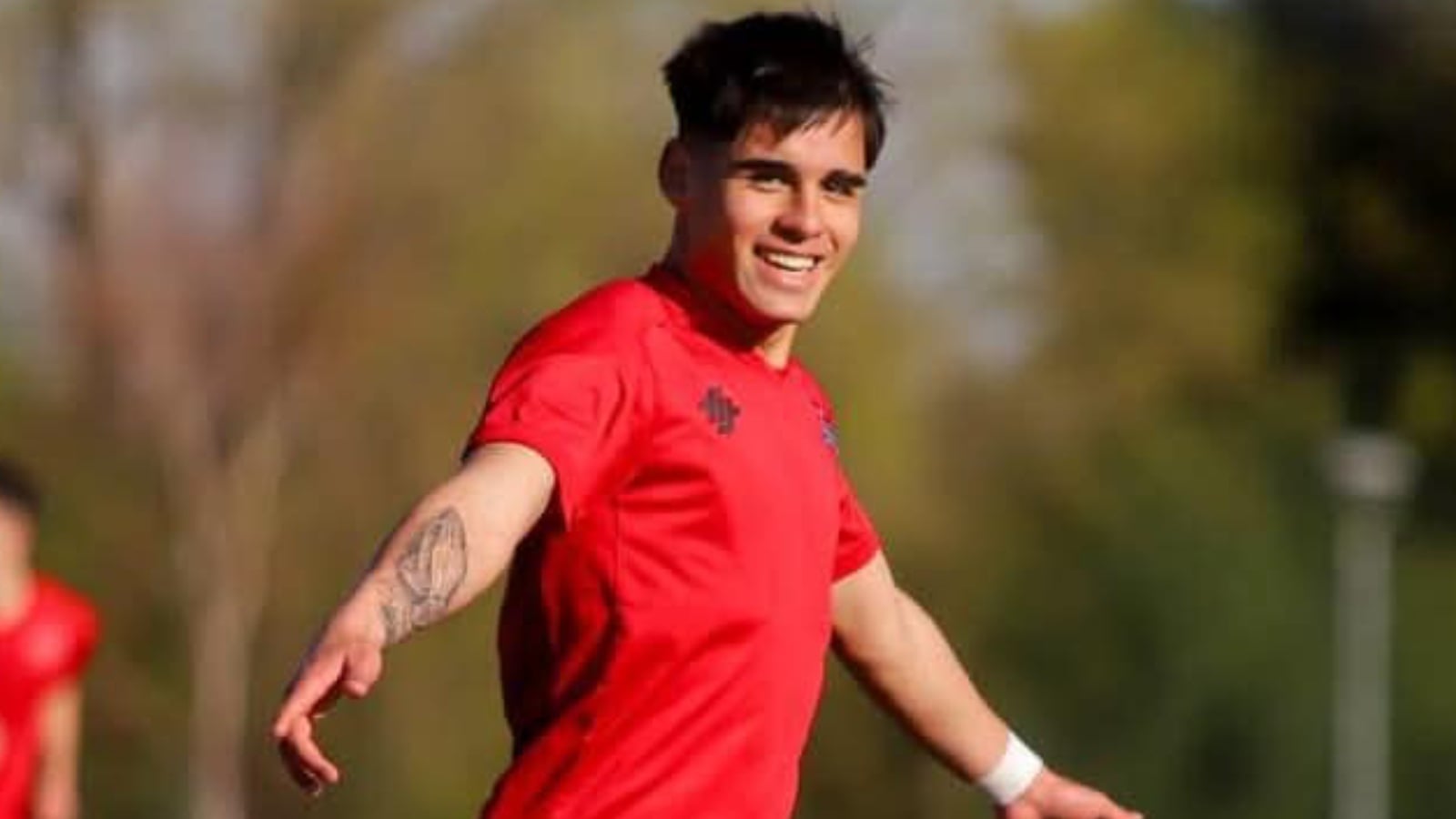 Tomás Bustamante jugando por Ñublense