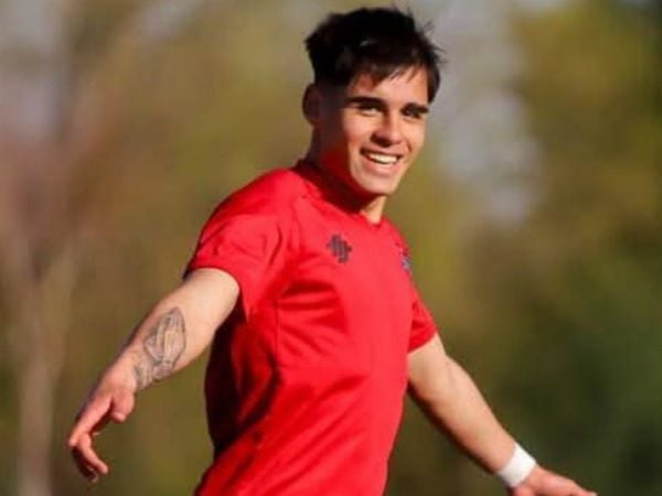 Tomás Bustamante jugando por Ñublense