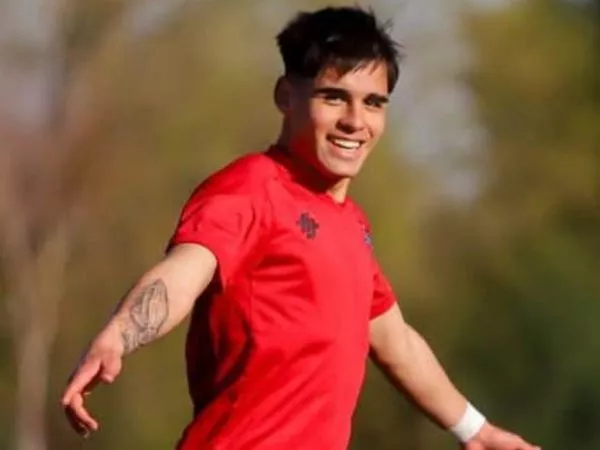 Tomás Bustamante jugando por Ñublense