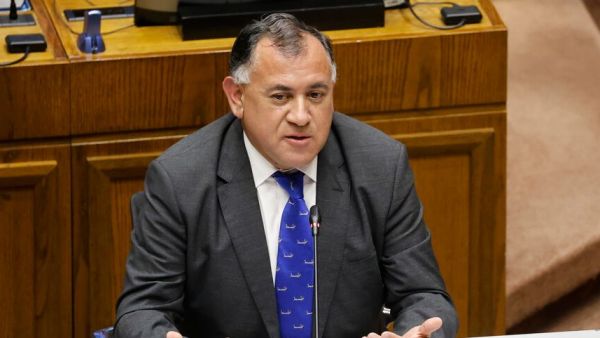 Eric Aedo enfatiza que la DC no debe ir a cónclave oficialista