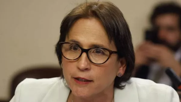 Querella contra Carolina Leitao.