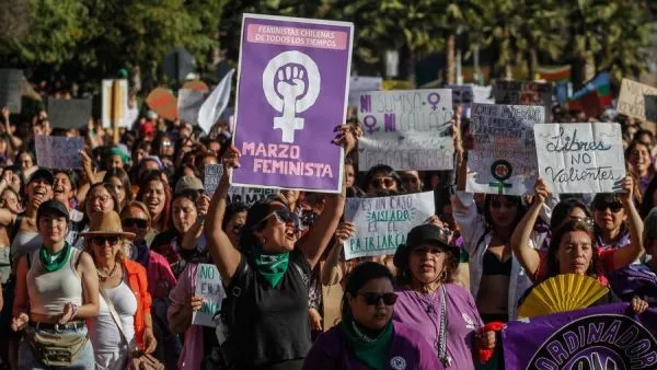 Marcha feminista en Chile