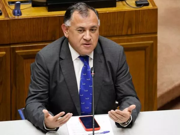 Eric Aedo enfatiza que la DC no debe ir a cónclave oficialista