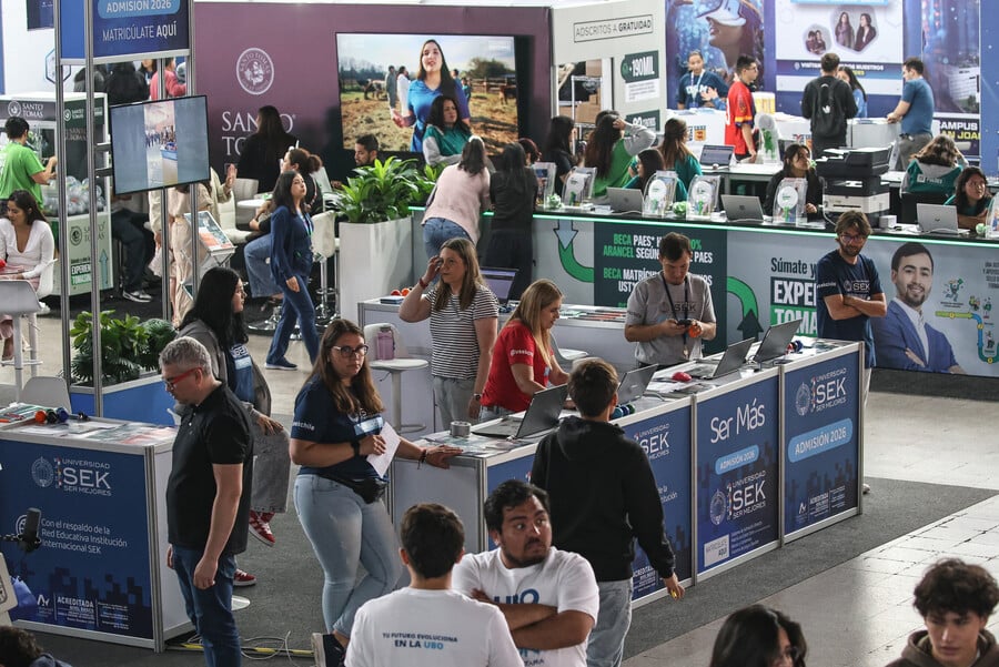 Feria universitaria