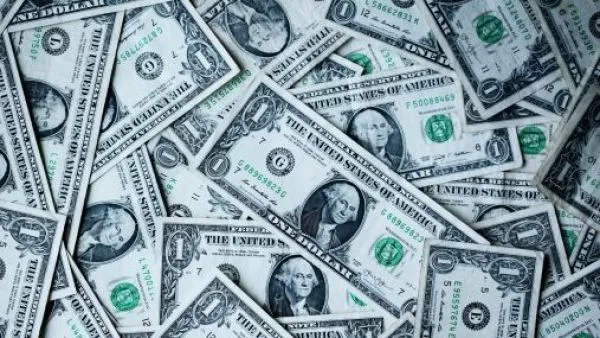 lunes negro dolar combustibles