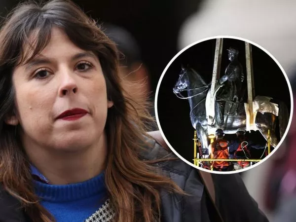 Constanza Martínez por retorno de monumento a General Baquedano.