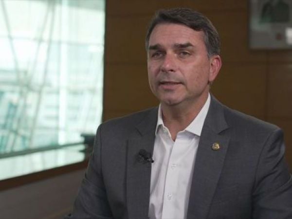 flavio bolsonaro lula cambio de mando