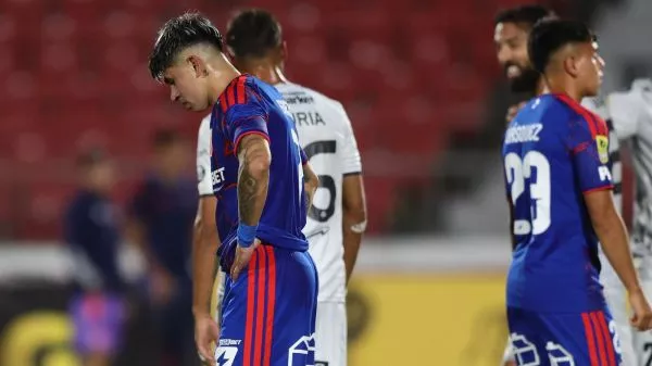 Maximiliano Guerrero cabizbajo